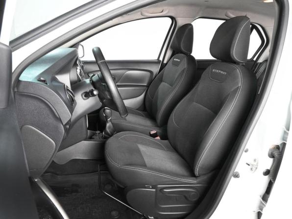 Renault Logan II Рестайлинг с пробегом 2022 года, цена 1 419 000 рублей, 70634 км, седан, Автокод Объявления