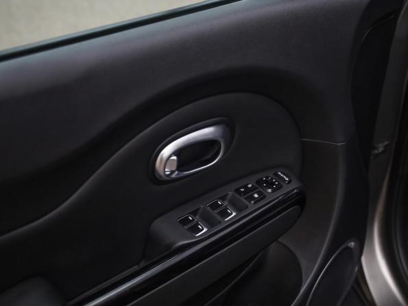 Kia Soul II Рестайлинг с пробегом 2018 года, цена 1 399 777 рублей, 207401 км, хэтчбек, Автокод Объявления