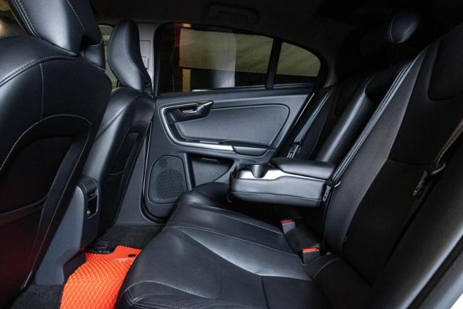 Volvo S60 II Рестайлинг с пробегом 2016 года, цена 1 530 000 рублей, 156705 км, седан, Автокод Объявления