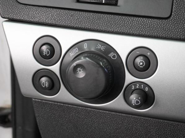 Opel Astra H Рестайлинг с пробегом 2010 года, цена 534 000 рублей, 269091 км, седан, Автокод Объявления