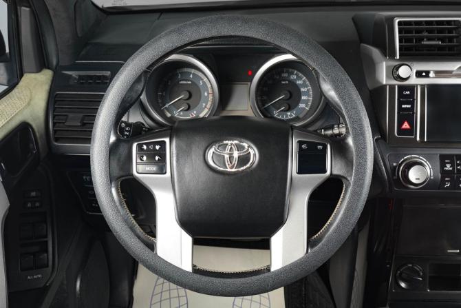 Toyota Land Cruiser Prado 150 Series Рестайлинг 3 с пробегом 2015 года, цена 3 549 000 рублей, 181000 км, внедорожник, Автокод Объявления