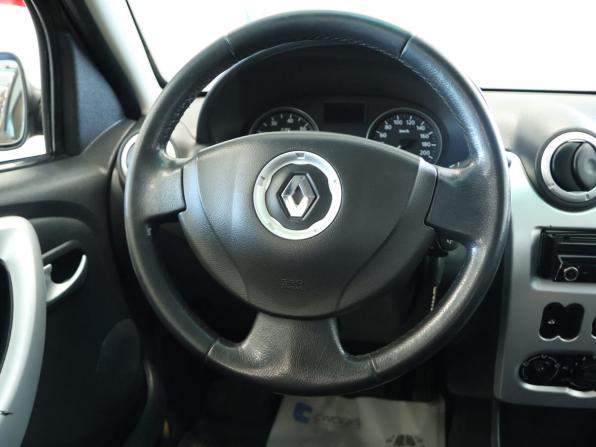 Renault Sandero I с пробегом 2013 года, цена 454 500 рублей, 167806 км, хэтчбек, Автокод Объявления