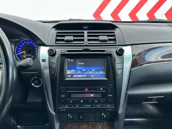 Toyota Camry VII (XV50) Рестайлинг 2 с пробегом 2017 года, цена 1 750 000 рублей, 270994 км, седан, Автокод Объявления