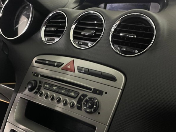 Peugeot 408 I с пробегом 2013 года, цена 529 000 рублей, 110000 км, седан, Автокод Объявления