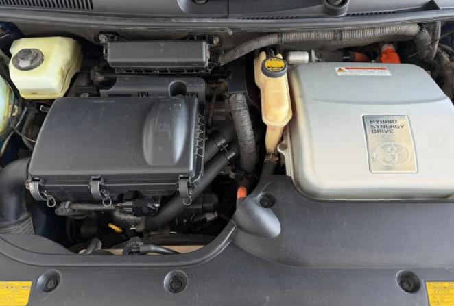 Toyota Prius II Рестайлинг (XW20) с пробегом 2006 года, цена 635 000 рублей, 233982 км, лифтбек, Автокод Объявления