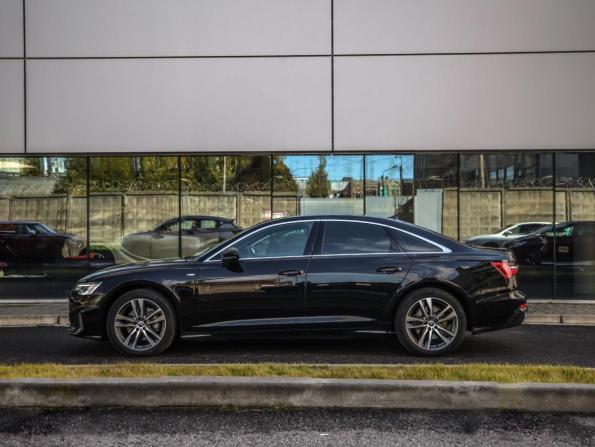 Audi A6 V (C8) с пробегом 2019 года, цена 3 899 000 рублей, 92462 км, седан, Автокод Объявления