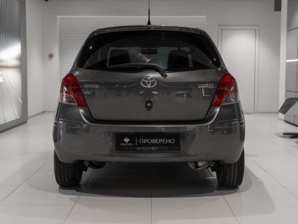 Toyota Yaris II Рестайлинг с пробегом 2009 года, цена 760 000 рублей, 159592 км, хэтчбек, Автокод Объявления