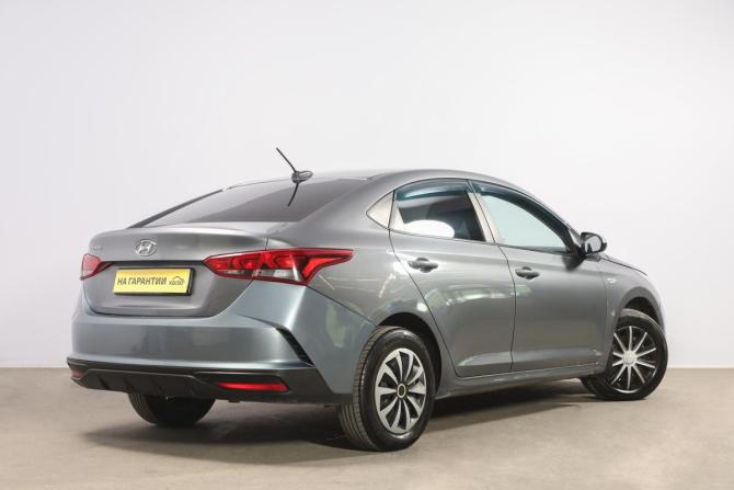 Hyundai Solaris II Рестайлинг с пробегом 2021 года, цена 1 099 000 рублей, 179004 км, седан, Автокод Объявления