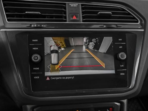 Volkswagen Tiguan II Рестайлинг с пробегом 2021 года, цена 2 374 000 рублей, 109571 км, внедорожник, Автокод Объявления