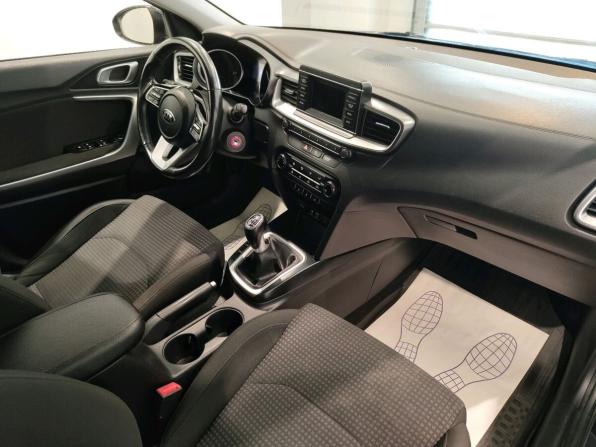 Kia Ceed III с пробегом 2018 года, цена 1 469 000 рублей, 45611 км, хэтчбек, Автокод Объявления