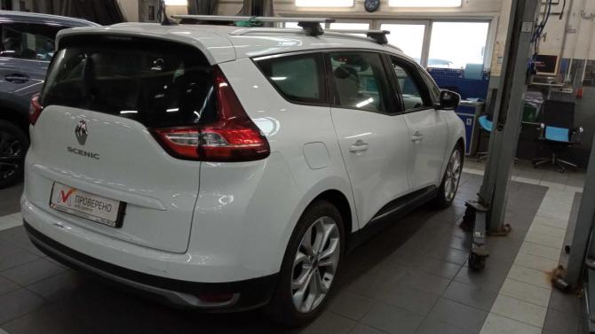 Renault Scenic IV с пробегом 2017 года, цена 1 280 000 рублей, 176515 км, минивэн, Автокод Объявления