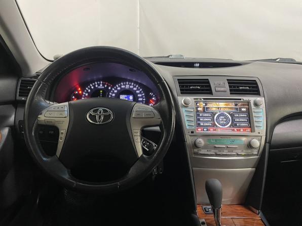 Toyota Camry VI (XV40) Рестайлинг с пробегом 2010 года, цена 990 000 рублей, 182422 км, седан, Автокод Объявления