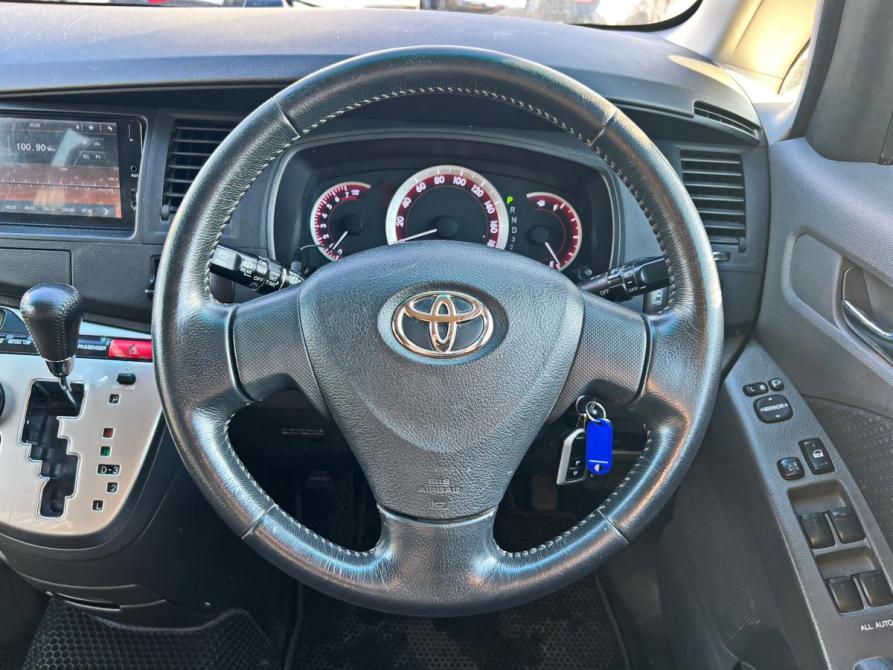 Toyota ISis I Стерлитамак  - изображение 18