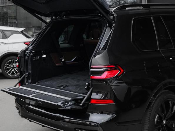 BMW X7 I (G07) Рестайлинг с пробегом 2024 года, цена 16 700 000 рублей, 71 км, внедорожник, Автокод Объявления