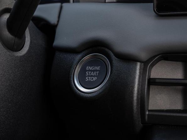 Toyota RAV4 VI (XA60) с пробегом 2025 года, цена 4 095 000 рублей, 63 км, внедорожник, Автокод Объявления