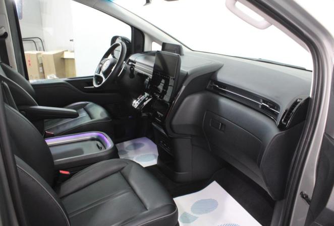Hyundai Staria I с пробегом 2022 года, цена 4 950 000 рублей, 51440 км, минивэн, Автокод Объявления