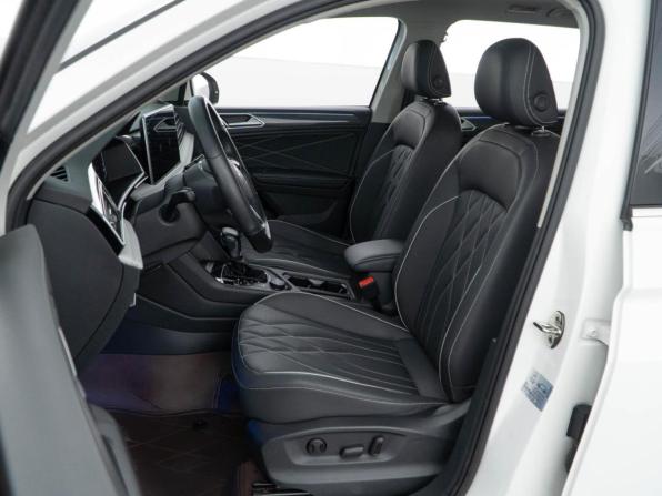 Volkswagen Tiguan II Рестайлинг с пробегом 2021 года, цена 4 057 055 рублей, 44309 км, внедорожник, Автокод Объявления