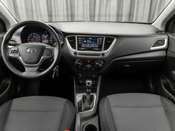 Hyundai Solaris II Рестайлинг с пробегом 2021 года, цена 1 390 000 рублей, 175641 км, седан, Автокод Объявления