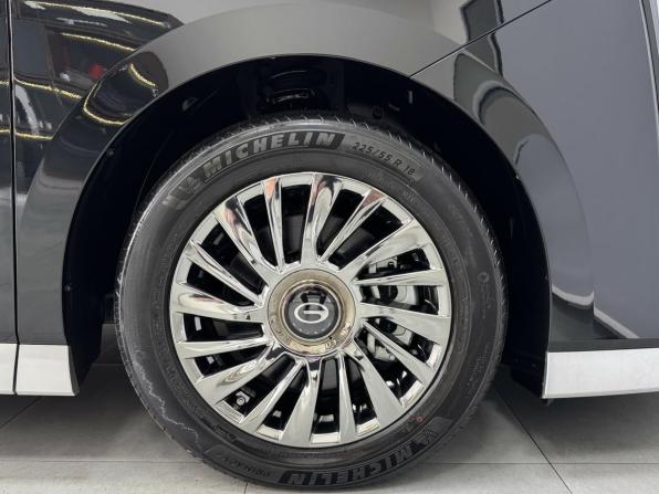 GAC M8 с пробегом 2023 года, цена 5 490 000 рублей, 10 км, минивэн, Автокод Объявления