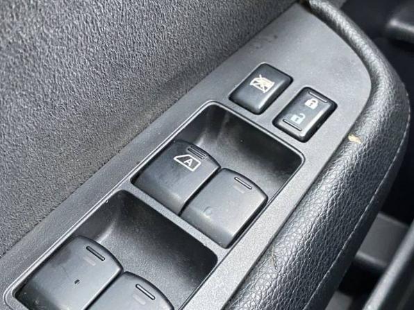 Nissan Tiida I Рестайлинг с пробегом 2010 года, цена 555 000 рублей, 198000 км, седан, Автокод Объявления