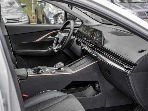 Omoda C5 I с пробегом 2023 года, цена 1 590 000 рублей, 46357 км, внедорожник, Автокод Объявления
