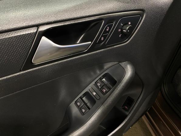Volkswagen Jetta VI с пробегом 2014 года, цена 1 100 000 рублей, 187840 км, седан, Автокод Объявления