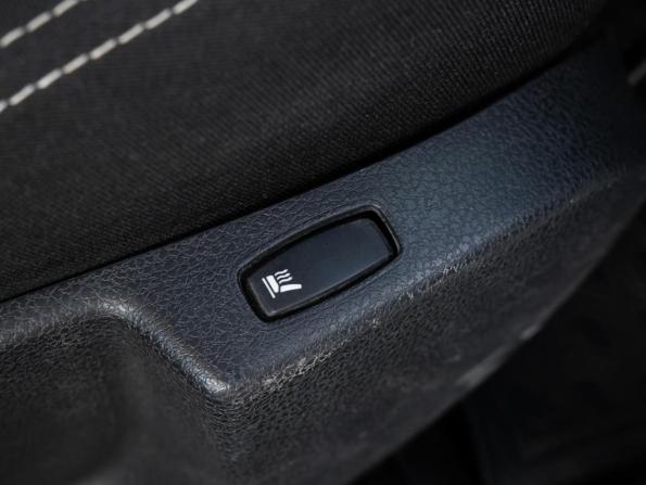 Renault Logan II Рестайлинг с пробегом 2019 года, цена 750 000 рублей, 134955 км, седан, Автокод Объявления