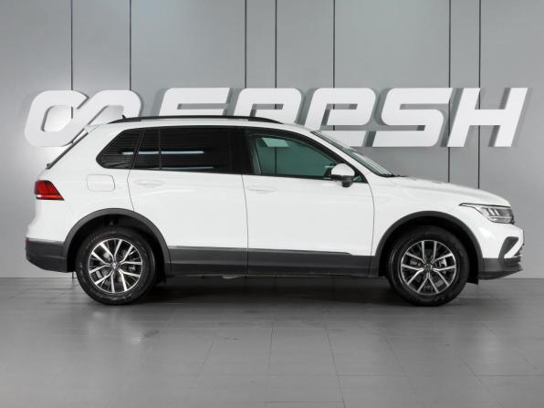Volkswagen Tiguan II Рестайлинг с пробегом 2021 года, цена 2 999 000 рублей, 41955 км, внедорожник, Автокод Объявления