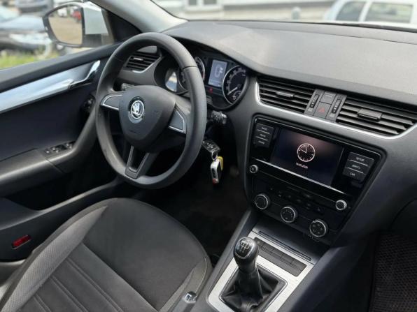 Skoda Octavia III (A7) Рестайлинг с пробегом 2019 года, цена 1 550 000 рублей, 107600 км, лифтбек, Автокод Объявления