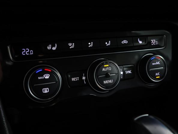 Volkswagen Tiguan II с пробегом 2020 года, цена 2 498 000 рублей, 139924 км, внедорожник, Автокод Объявления