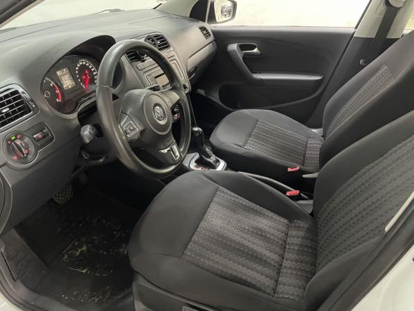 Volkswagen Polo V Рестайлинг с пробегом 2016 года, цена 840 000 рублей, 204866 км, седан, Автокод Объявления