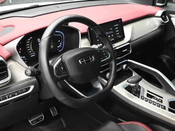 Geely Coolray I с пробегом 2023 года, цена 1 945 000 рублей, 54007 км, внедорожник, Автокод Объявления