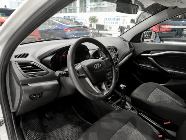 Lada (ВАЗ) Vesta I с пробегом 2017 года, цена 799 000 рублей, 90829 км, седан, Автокод Объявления