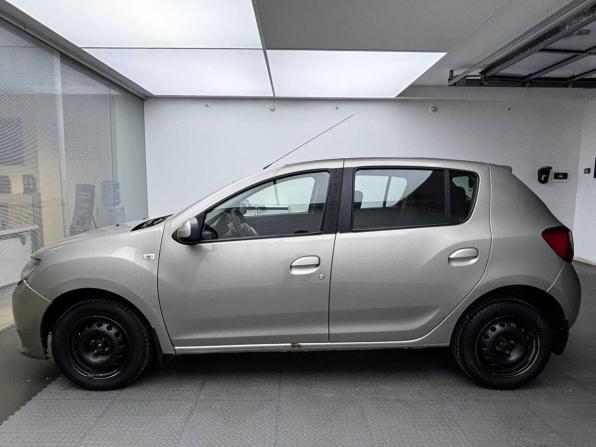 Renault Sandero II с пробегом 2015 года, цена 690 000 рублей, 89426 км, хэтчбек, Автокод Объявления