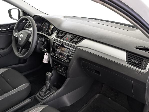 Skoda Rapid I Рестайлинг с пробегом 2019 года, цена 1 349 000 рублей, 77246 км, лифтбек, Автокод Объявления