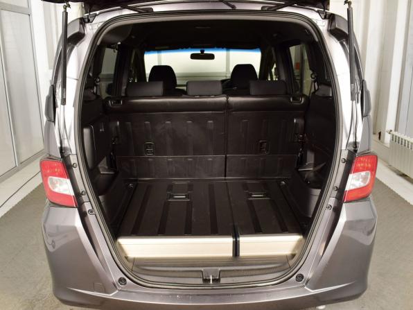 Honda Freed I Рестайлинг с пробегом 2013 года, цена 1 059 995 рублей, 168594 км, компактвэн, Автокод Объявления