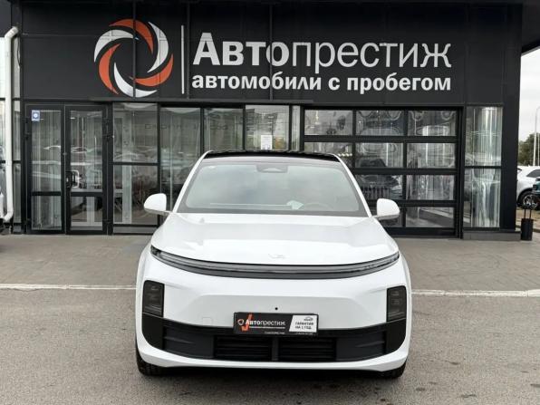 Li Auto (Lixiang) L6 I с пробегом 2024 года, цена 6 450 000 рублей, 34253 км, внедорожник, Автокод Объявления
