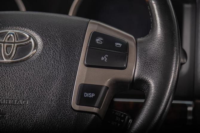 Toyota Land Cruiser 200 Series с пробегом 2011 года, цена 3 299 000 рублей, 268000 км, внедорожник, Автокод Объявления