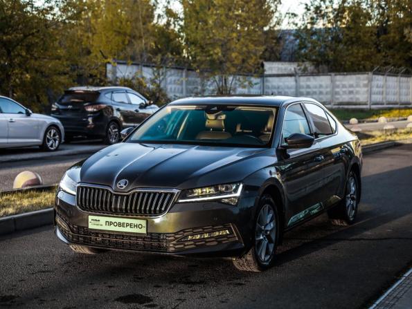 Skoda Superb III Рестайлинг с пробегом 2020 года, цена 2 749 777 рублей, 92156 км, лифтбек, Автокод Объявления