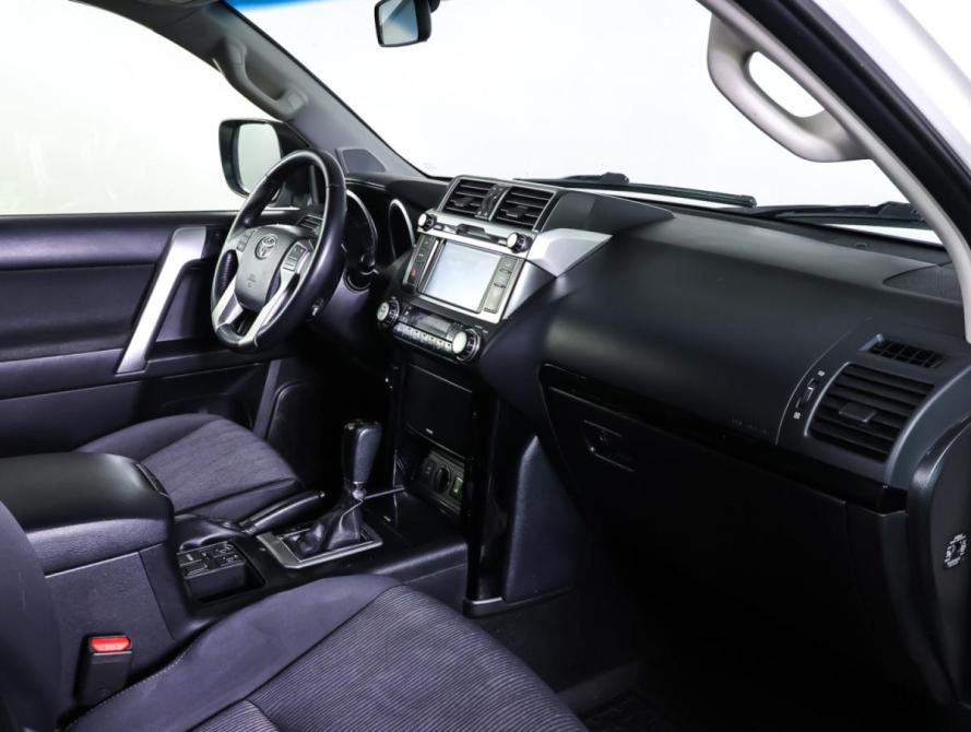 Toyota Land Cruiser Prado 150 Series Рестайлинг 1 Москва  - изображение 10