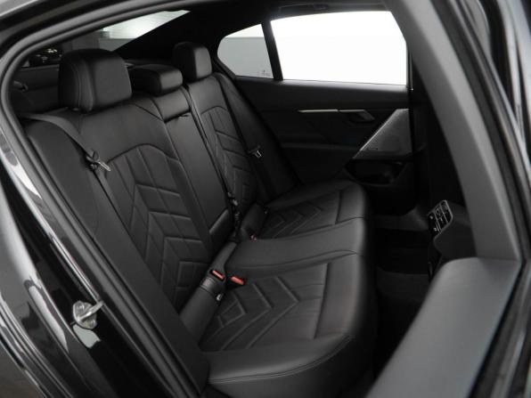BMW 5 серии VIII (G60/G61/G68) с пробегом 2023 года, цена 7 421 046 рублей, 28785 км, седан, Автокод Объявления