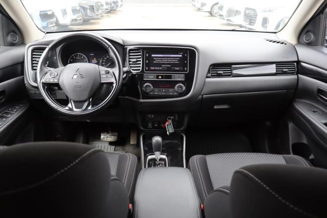 Mitsubishi Outlander III Рестайлинг 3 с пробегом 2020 года, цена 2 349 000 рублей, 78000 км, внедорожник, Автокод Объявления