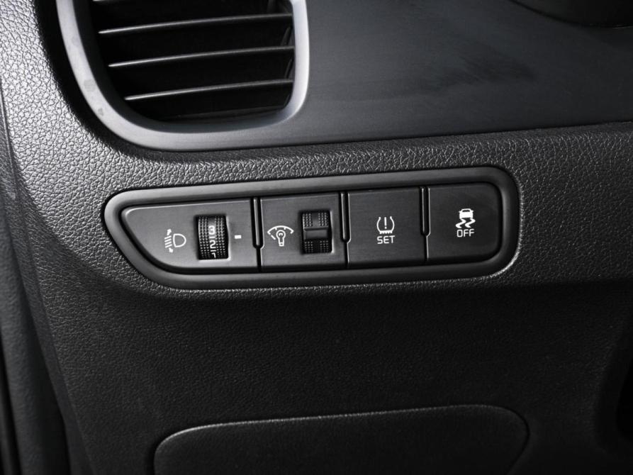 Kia Rio IV Ростов-на-Дону  - изображение 19