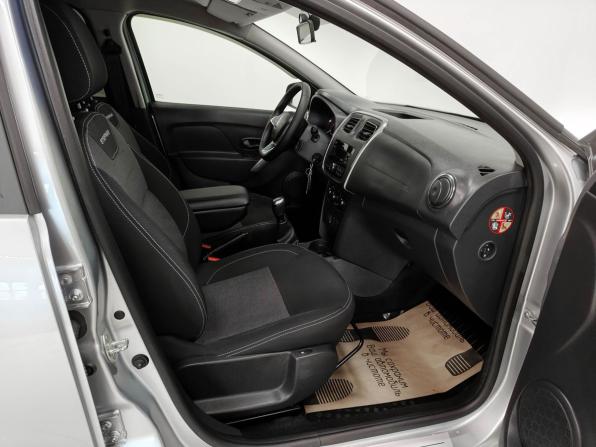 Renault Sandero II Рестайлинг с пробегом 2021 года, цена 1 350 000 рублей, 31095 км, хэтчбек, Автокод Объявления