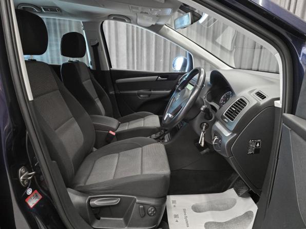 Volkswagen Sharan II с пробегом 2012 года, цена 999 000 рублей, 161366 км, минивэн, Автокод Объявления
