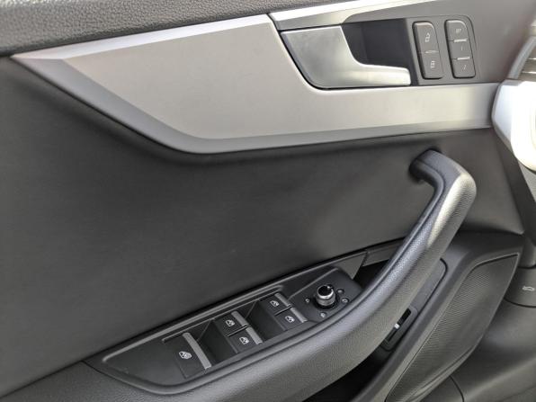 Audi A4 V (B9) Рестайлинг с пробегом 2020 года, цена 4 200 000 рублей, 99650 км, седан, Автокод Объявления