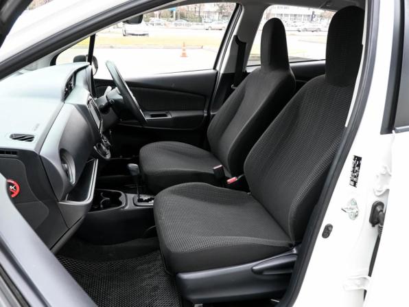 Toyota Vitz III (XP130) Рестайлинг 2 с пробегом 2019 года, цена 899 000 рублей, 74165 км, хэтчбек, Автокод Объявления