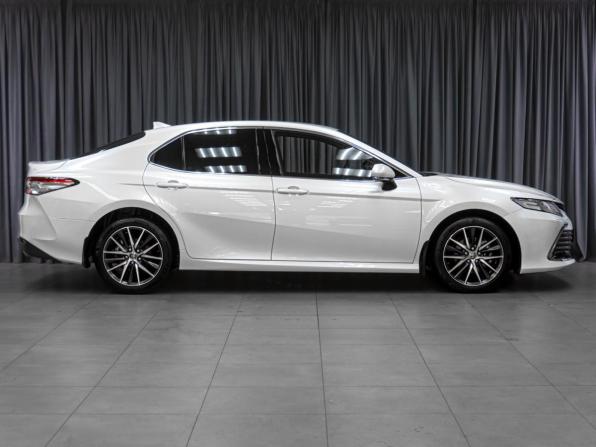 Toyota Camry VIII (XV70) Рестайлинг с пробегом 2022 года, цена 3 710 000 рублей, 37546 км, седан, Автокод Объявления