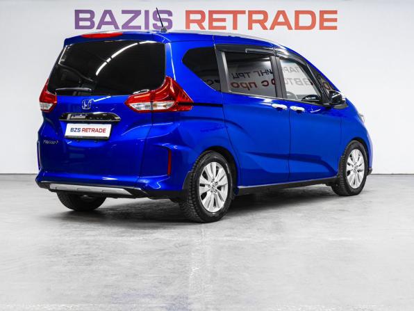 Honda Freed II Рестайлинг с пробегом 2022 года, цена 2 150 000 рублей, 32918 км, компактвэн, Автокод Объявления