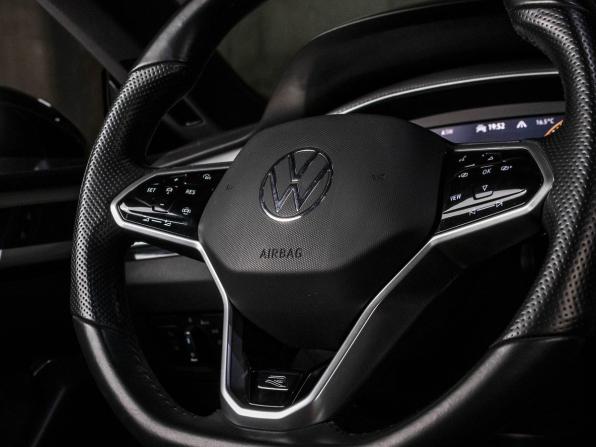 Volkswagen Passat CC II Рестайлинг с пробегом 2020 года, цена 3 790 000 рублей, 31778 км, лифтбек, Автокод Объявления
